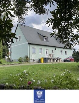 Individuelle Dachwohnung mit EBK, Laminat und Wannenbad! Grüne Umgebung! - Haselbachtal