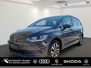 VW Touran, 1.5 TSI Active, Jahr 2021 - Grünstadt