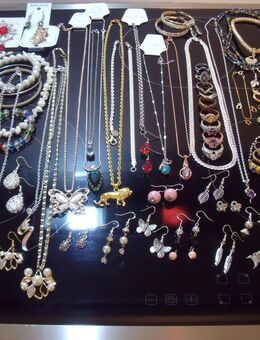 Schmuck Silber 925, Gold 24 Kr , Ketten ,Ringe,Ohringe ,Brosche , viele Silber . - Aachen
