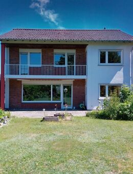 Landstuhl-Atzel Geräumiges Einfamilienhaus mit Garage und gepflegter Gartenanlage - Landstuhl (Sickingenstadt)