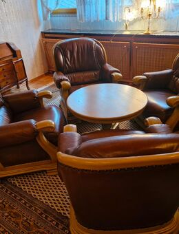 Hochwertige Sitzgruppe aus Leder - Mörlenbach