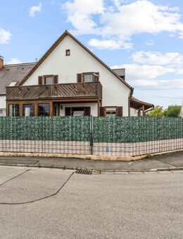 Angebautes Einfamilienhaus im sanierten Zustand in Augsburg-Haunstetten - Augsburg