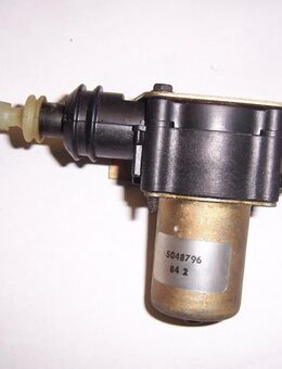 MB112713 Stellglied, Verriegelung, Heckklappe Mitsubishi Space Wa - Hannover Vahrenwald-List