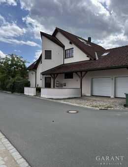 Vielseitiges Mehrfamilienhaus mit drei Wohneinheiten in Hallerndorf-Haid - Hallerndorf