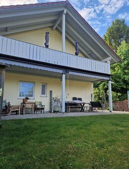 Energieeffizientes Einfamilienhaus mit Garten und Garage in ruhiger Wohnlage - Neuching
