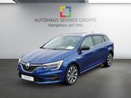 Renault Megane, Grandtour Techno TCe 140, Jahr 2022 - Villingen-Schwenningen