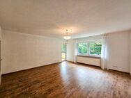 PROVISIONSFREI! Sofort einziehen: Renovierte 3-Zimmer-Wohnung mit Balkon und TG-Stellplatz - Bad Herrenalb