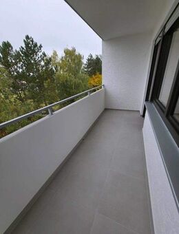 Umfassend saniert und sofort beziehbar: 3-Zimmer-Wohnung mit Südbalkon im 4. OG! - Mühldorf (Inn)