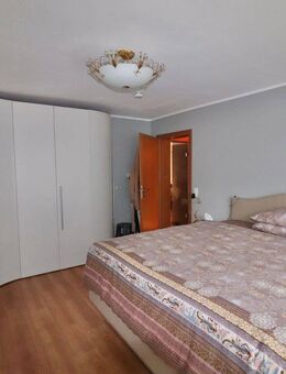 3-Zimmerwohnung mit Doppelgarage und großem Balkon - Baden-Baden