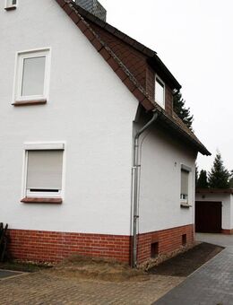 Schöne Erdgeschosswohnung mit Garage und Garten - Hermannsburg