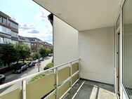 2-Zimmerwohnung in Frankfurt am Main! 2 Balkone, frisch renoviert mit 55 m² - Frankfurt (Main)