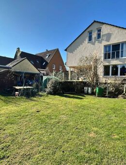 Vielseitiges Ein-/Zweifamilienhaus mit Weitblick in idyllischer Nähe von Feldern in Höntrop - Bochum