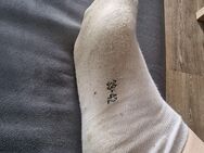 Socken strümpfe getragen - Löningen