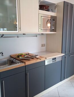 Neue Küche zum kleinen Preis – dank Möbelfolierung & Upcycling! - Reckendorf