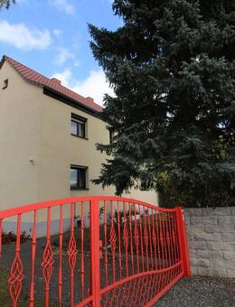 Immobile in Waldrand- Alleinlage in Pößneck - Garten und Garage inklusive - Pößneck