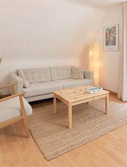 Zentral, ruhig und sofort frei: schicke Maisonette mitten in Bad Pyrmont - Bad Pyrmont