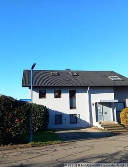 Waldbronn- Gepflegtes 'Familienhaus' mit Fernblick ins Grüne - Waldbronn