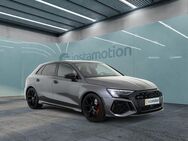 Audi RS3, Sportback 19 VMAX 280, Jahr 2024 - München