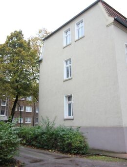 renovierte Dachgeschosswohnung ab sofort anzumieten! - Recklinghausen
