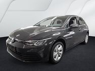 VW Golf, 1.5 l Life eTSI OPF, Jahr 2021 - Köln