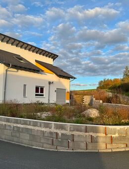 Massives Einfamilienhaus am Feldrand - Waldsolms