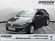 VW Polo, 1.0 l TSI Highline Mehrzonenklima Musikstreaming, Jahr 2020 - Viersen