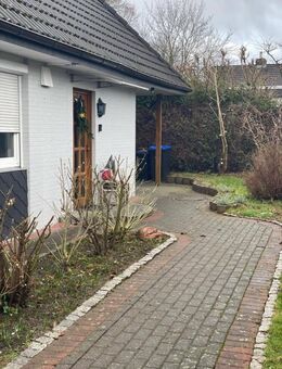 Schönes Mehrfamilienhaus mit Dachterrasse in Bremerhaven zu verkaufen. - Bremerhaven