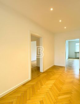 Freiburg-Neuburg: kernsanierte 5-Zi.-Altbauwohnung mit Südbalkon - Freiburg (Breisgau)