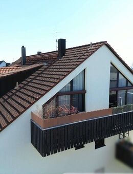 PROVISIONSFREIE Dachgeschoss-Wohnung in ruhiger Lage nähe Nürnberg - Kalchreuth