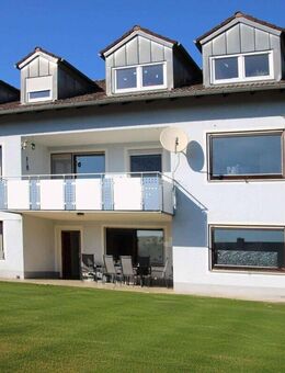 Mehrgenerationenwohnen leicht gemacht - zwei Wohnungen mit großem Garten - Greding