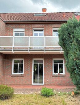 Reihenmittelhaus mit Sonnenterrasse und Balkon - Schortens