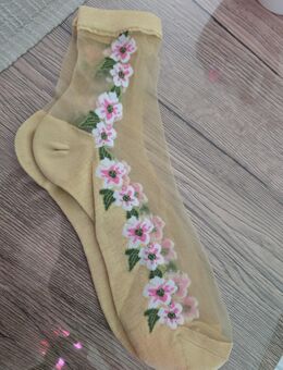 Süße Feinstrümpfe Gr.42 Transparent Blümchen besonders - Uelzen