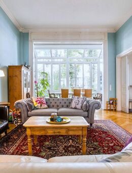 Imposante Stilaltbauwohnung mit Townhouse-Charakter - Frankfurt (Main)