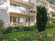 Bezugsfreie Hochparterre-Wohnung mit 2 Zimmern und großem Sonnenbalkon in ruhiger Lage - Berlin