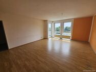 Exklusive 2-Zimmer-Wohnung in Toplage inkl. Einbauküche mit E-Geräten und 2 Balkone - Schönebeck (Elbe)