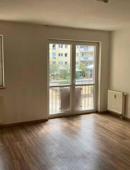 1- Zimmer-Appartment -1.Obergeschoss-Hausmeister- 90763 Fürth - Fürth