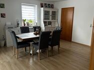 Neu Renovierte 3 Zimmer Maisonettenwohnung mit Garage - Offingen