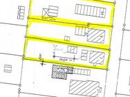 3 attraktive Baugrundstücke 822m² + 697m² + 689m² mit jeweils Altbestand in Cloppenburg - Cloppenburg