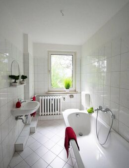 +++Helle Dachgeschosswohnung in idyllischer Waldrandlage+++ - Möser
