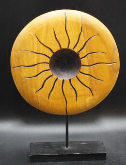 Sonnenskulptur Massivholz, 30 cm Durchmesser - München