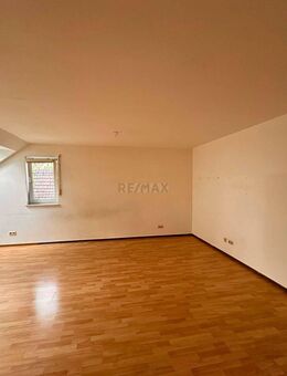 Zählt auch für Sie Lage, Komfort und Sicherheit? 3,5 Zimmer Wohnung mit Aufzug und TG-Stellplatz! - Uhingen