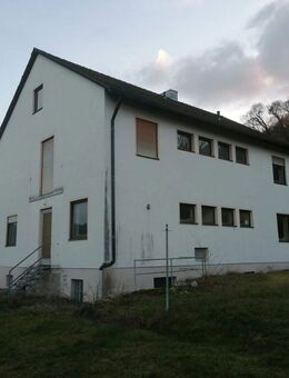 Entkerntes Einfamilienhaus in Plankstetten - Berching