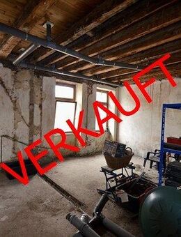 Haus ähnliche Eigentumswohnung. Sanierungsobjekt!!! - Völklingen