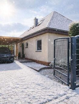 Freistehendes Einfamilienhaus mit Pool, Doppelgarage & PV-Anlage in Möckern OT Theeßen - Möckern (Sachsen-Anhalt)