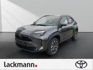 Toyota Yaris Cross, 1.5 Hybrid Team D Winterpaket, Jahr 2024 - Wuppertal