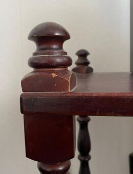 Beistelltisch mit zwei Ablagen - Eime