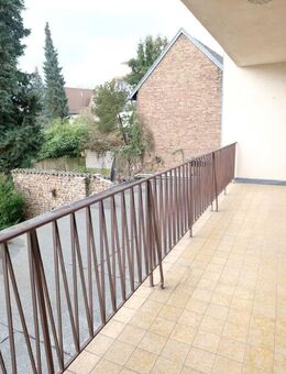 Brühl-Pingsdorf- RMH mit Erweiterungspotential- viel Platz für die junge Famiilie - Brühl (Nordrhein-Westfalen)