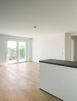 Großzügige 3-Zimmer Wohnung mit Balkon und Einbauküche - Nürnberg