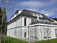 Neuwertige Maisonette-Wohnung mit Terrasse und Gartenanteil in Wald-Trudering - München