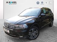 VW Tiguan, 2.0 TSI Highline, Jahr 2019 - Geeste